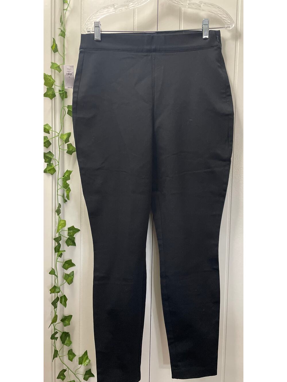 Women GAP NWT Black Stretch Fitted Pants Size 12